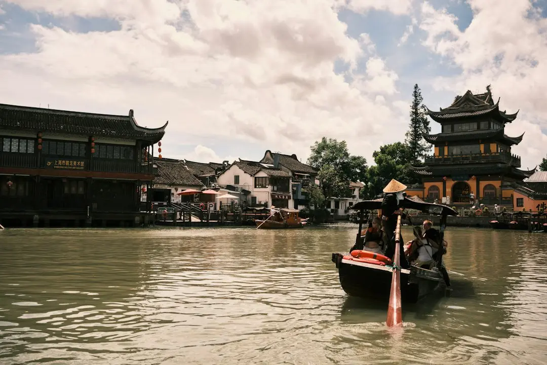 企业健康管理外包服务对比：三盛堂与本地机构的差异化优势